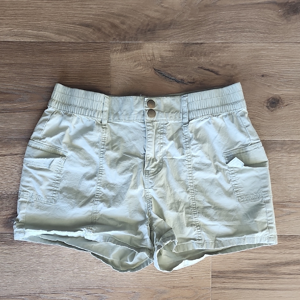 Celebrity Pink Junior's Light Sage Green Cargo Shorts